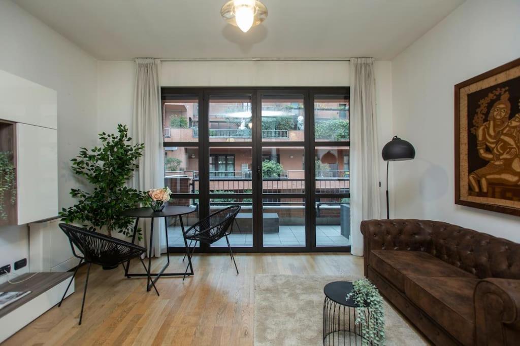 Stazione - Nuovo E Moderno Appartamento. Apartamento *